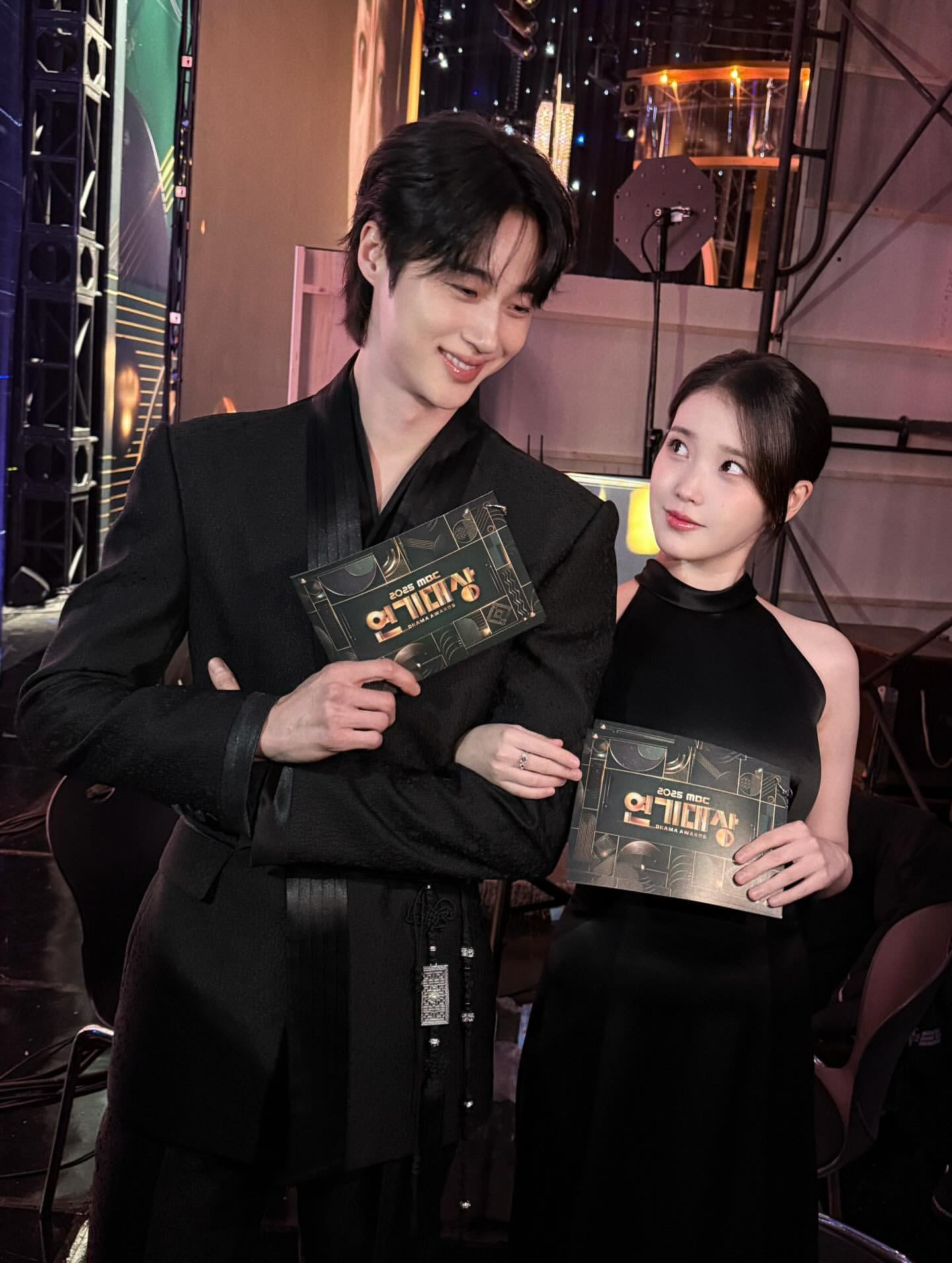 [잡담] 아이유) 251231 아이유 인스타 업뎃 | 인스티즈