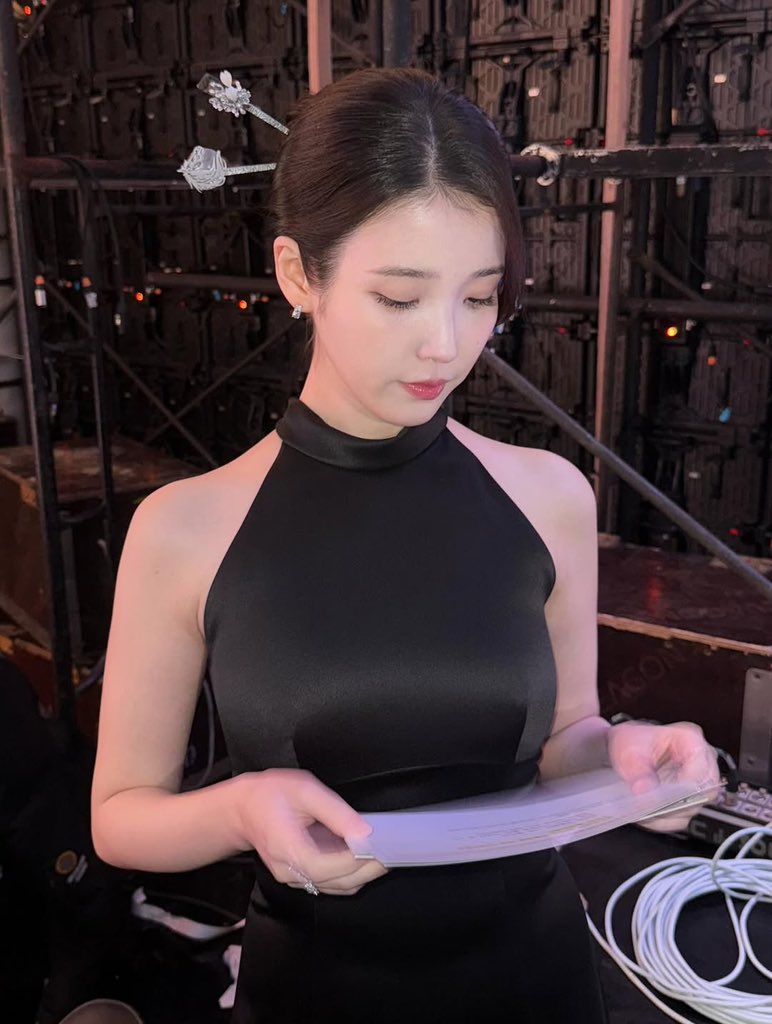 [잡담] 251231 아이유 인스타 업뎃 | 인스티즈