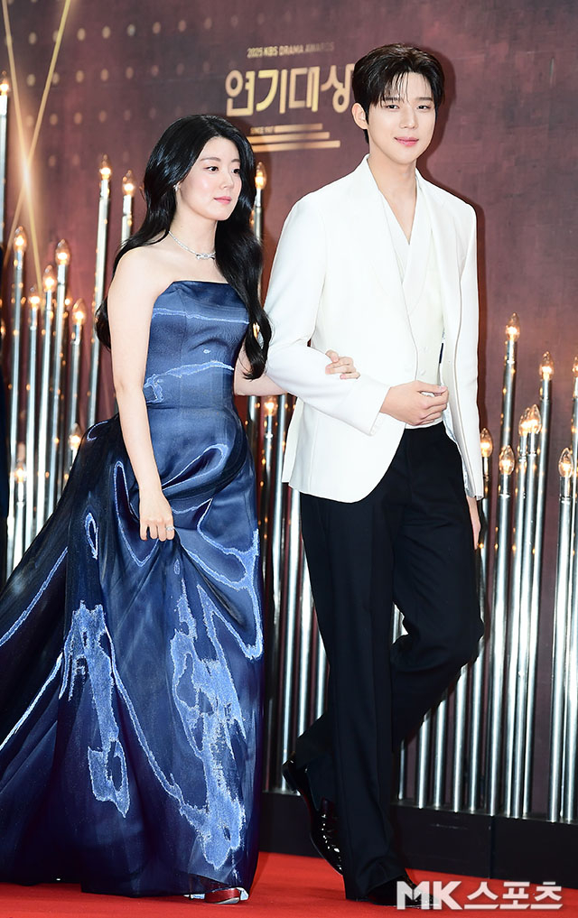 [잡담] 은애도적) KBS 연기대상 레드카펫 남지현 문상민 투샷 | 인스티즈