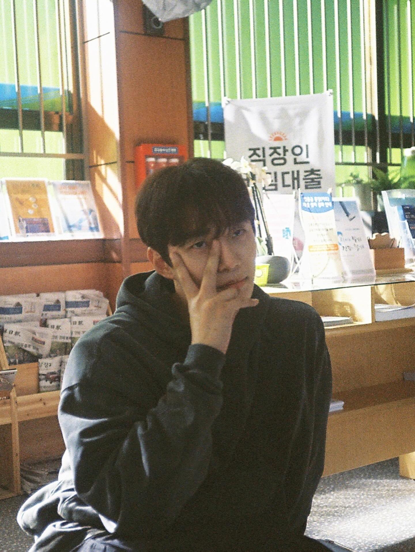 [잡담] 캐셔로) 이준호 인스타 사진 엄청 풀어줌 | 인스티즈