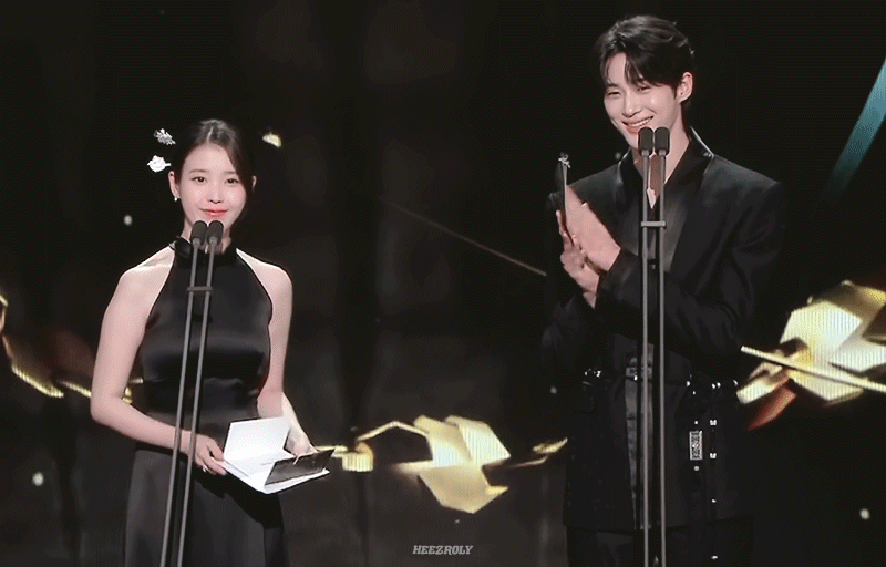 [잡담] 대군부인) 아이유 변우석 연대 입장 - 멘트 - 시상 - 퇴장 | 인스티즈