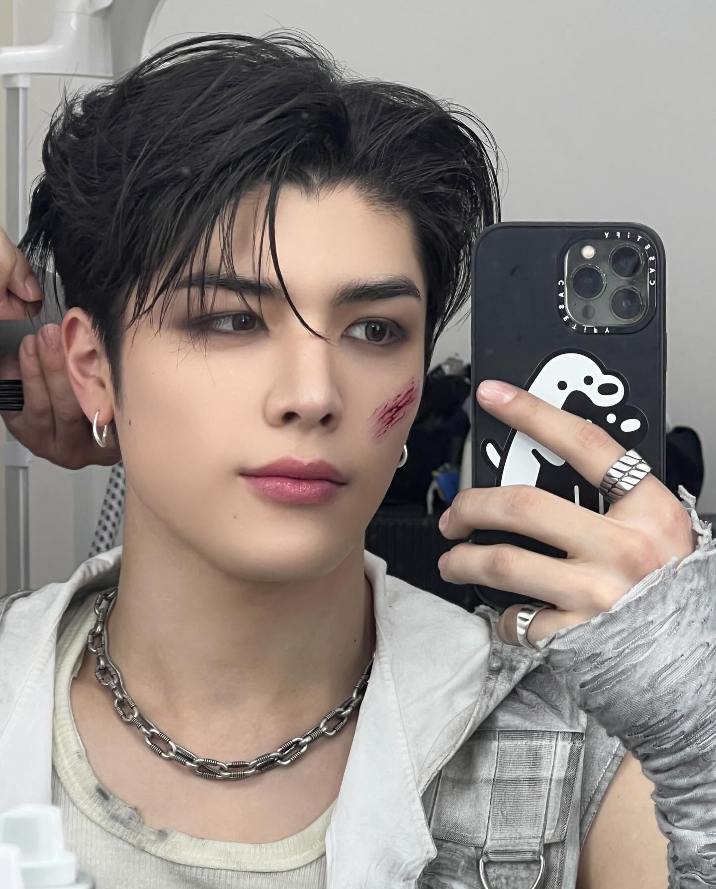 [잡담] 잘생긴 남자 홀딱 벗은 등판 볼 사람 | 인스티즈