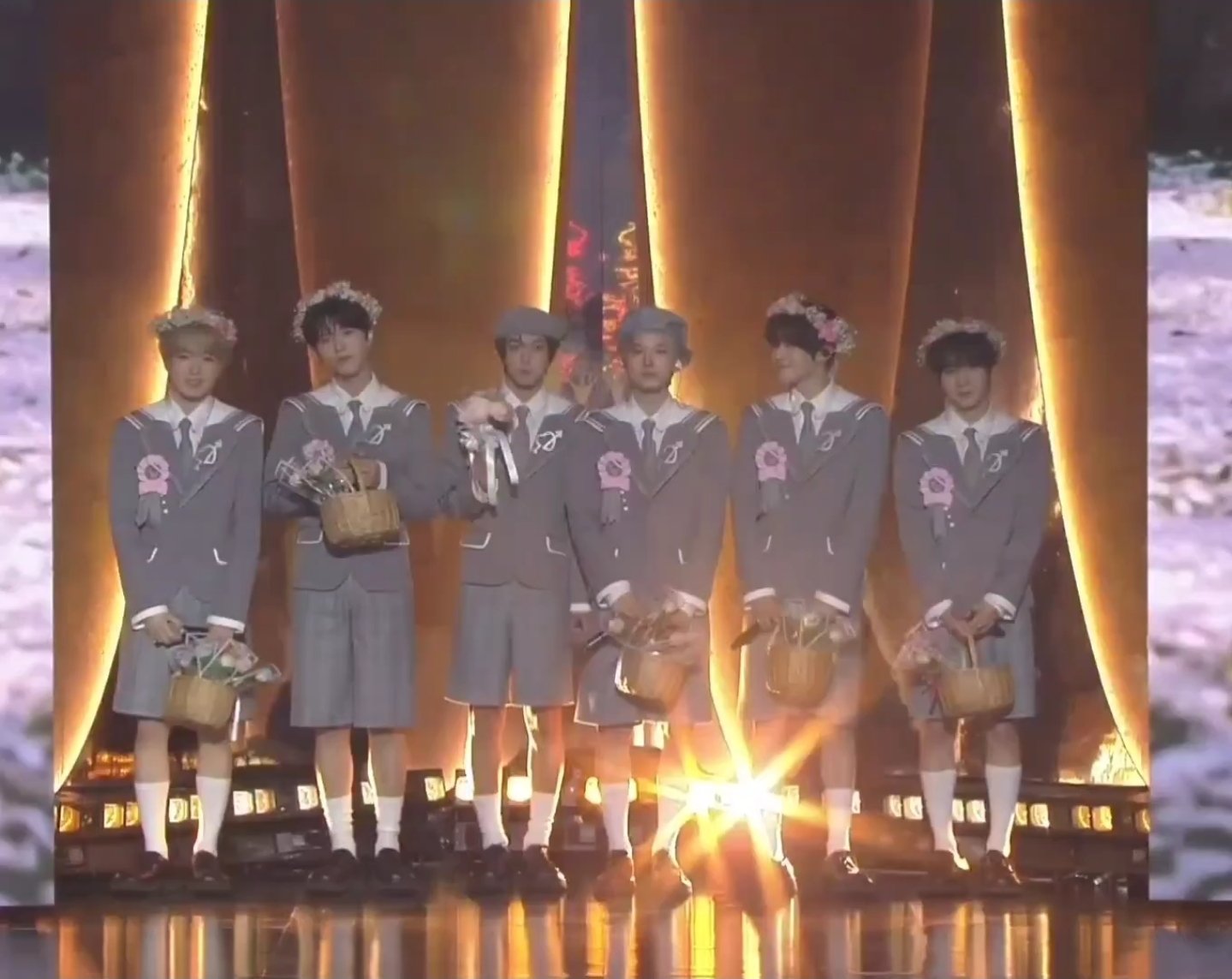 [잡담] 전원 성인 되기 전 코디누나들 마지막 불꽃을 태우심 | 인스티즈