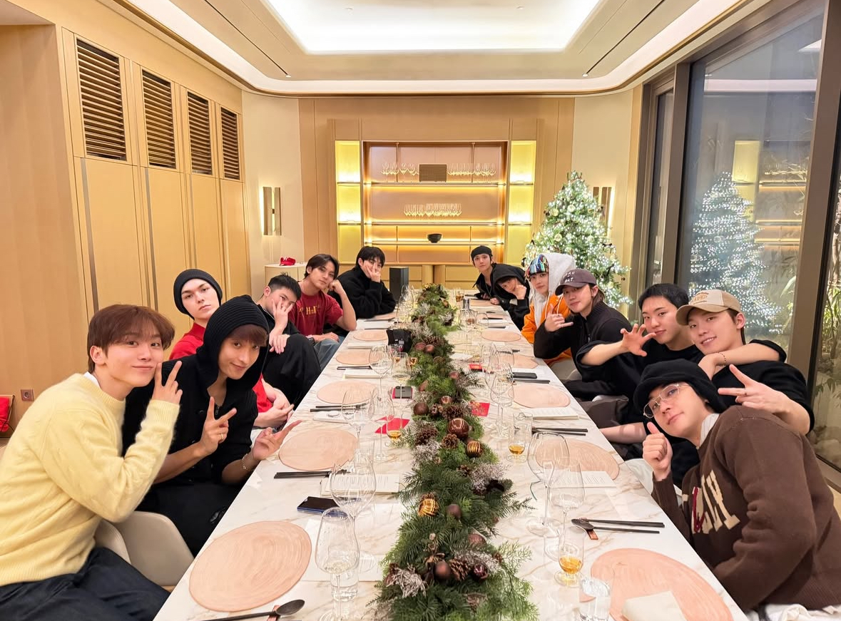 [잡담] 지금 세븐틴이 13명 완전체로 31일을 보낸다는 거잖아… | 인스티즈