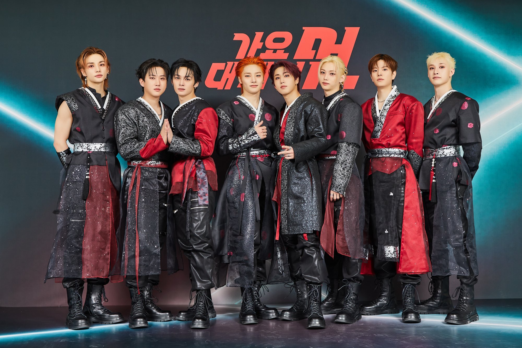 [잡담] 가요대제전 있지, 에이티즈, 스키즈, 더보이즈 의상 맞춘건 아니지? | 인스티즈