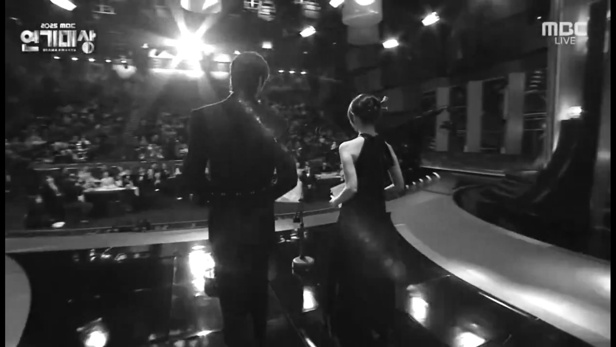 [잡담] 대군부인) 대군쀼 뒷모습 | 인스티즈