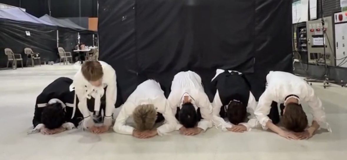 [잡담] 라이즈도 절할때는 똑같군 | 인스티즈