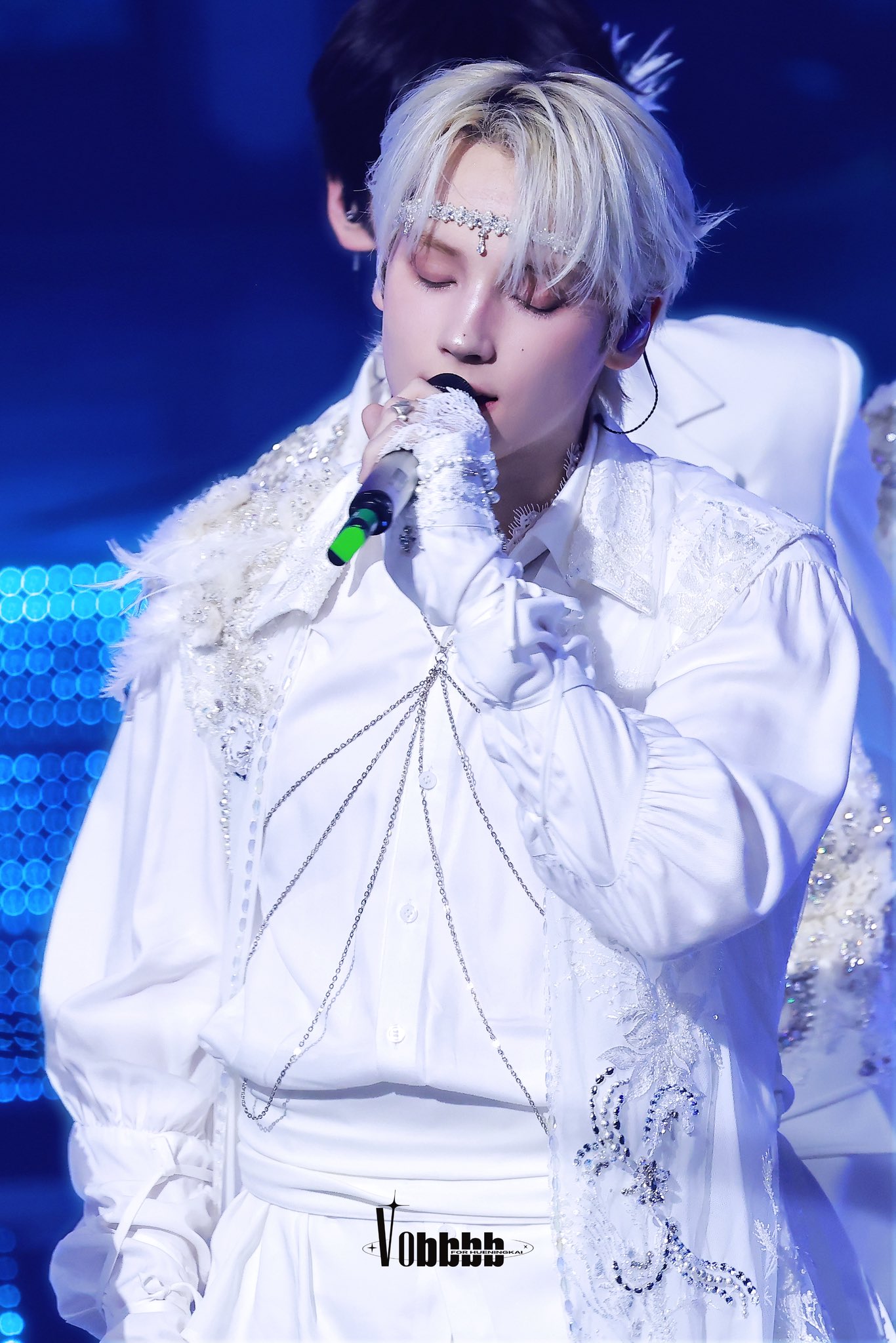 [잡담] 와 대제전 휴닝카이 진짜 신성하게 나옴 | 인스티즈