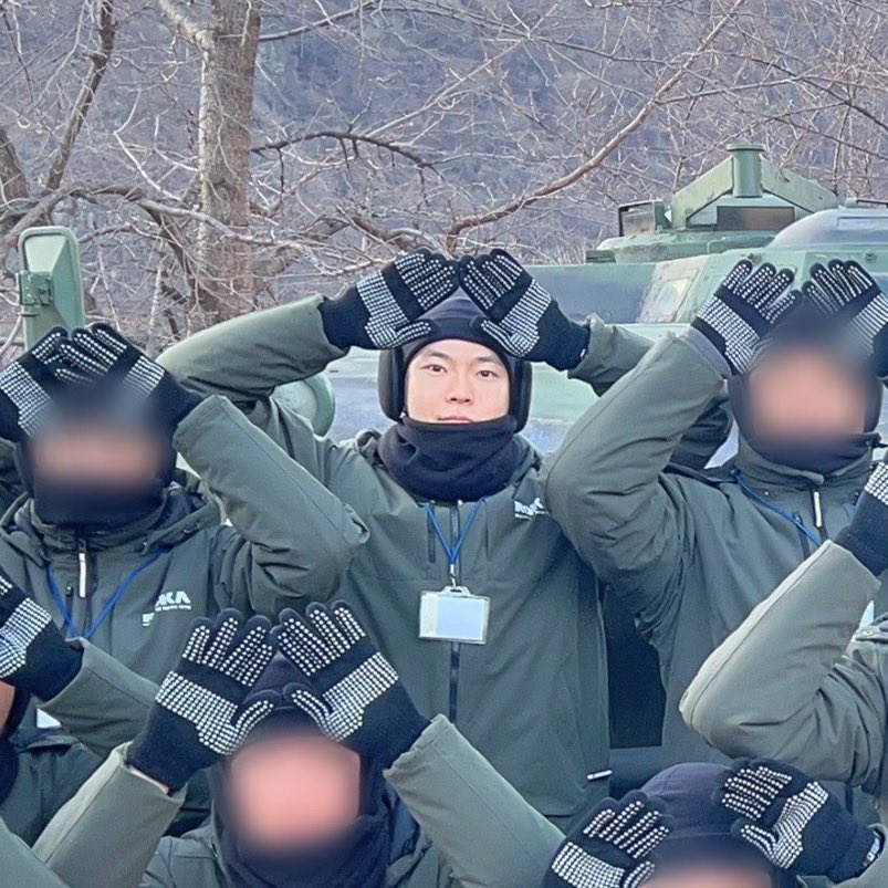 [잡담] 도영 재현 정우 군대가서도 잘 지내는거같음 ㅋㅋㅋㅋㅋ | 인스티즈