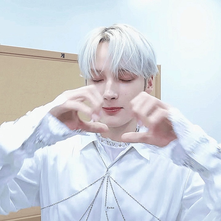 [잡담] 어제 휴닝카이 흰 마스카라 온오프 차이도 좋음 | 인스티즈