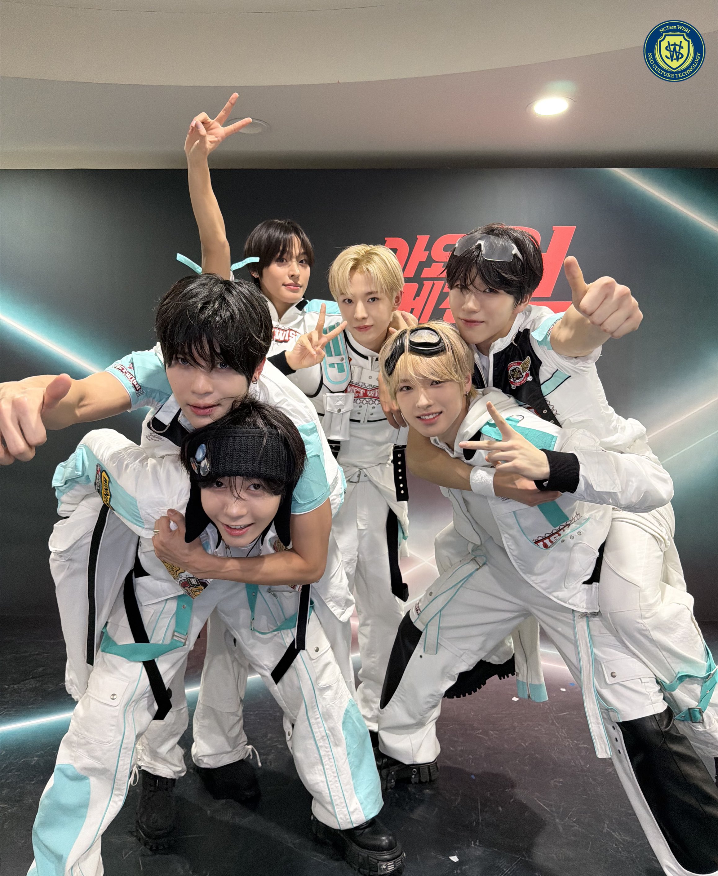 [잡담] 엔위시 전원 성인이라는게 믿겨가 안됨 | 인스티즈