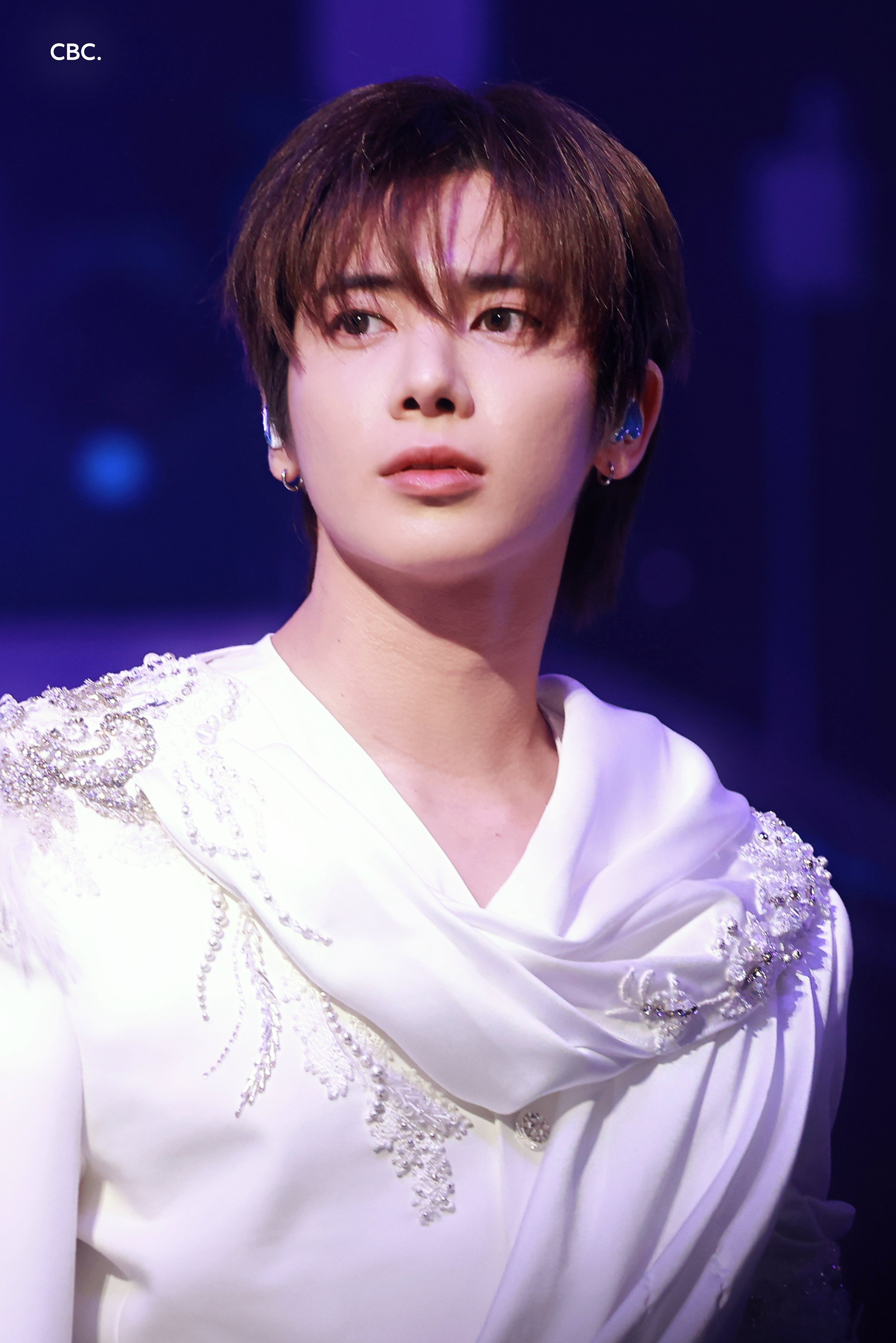 [잡담] 확실히 투바투는 스타일링이 과할수록 비주얼이 미친거 같음 | 인스티즈