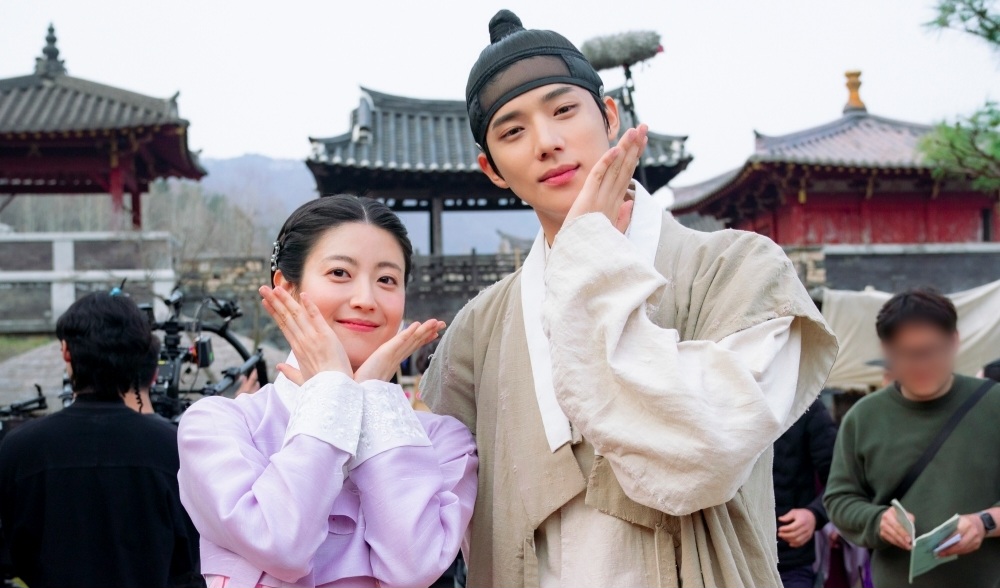 [잡담] 은애도적) 남지현 문상민 한복투샷 귀엽다 | 인스티즈