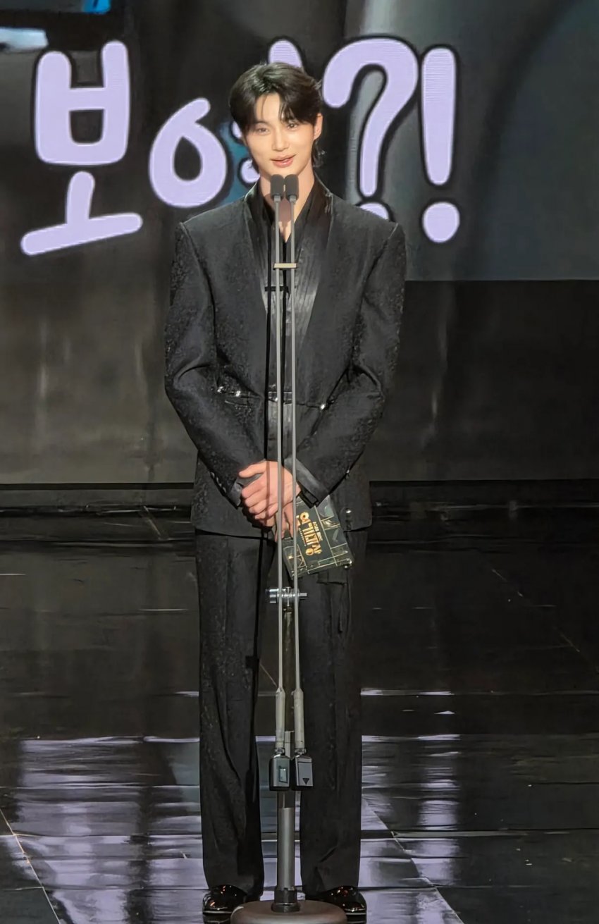 [잡담] 연대 변우석 얼굴 미쳤다 | 인스티즈