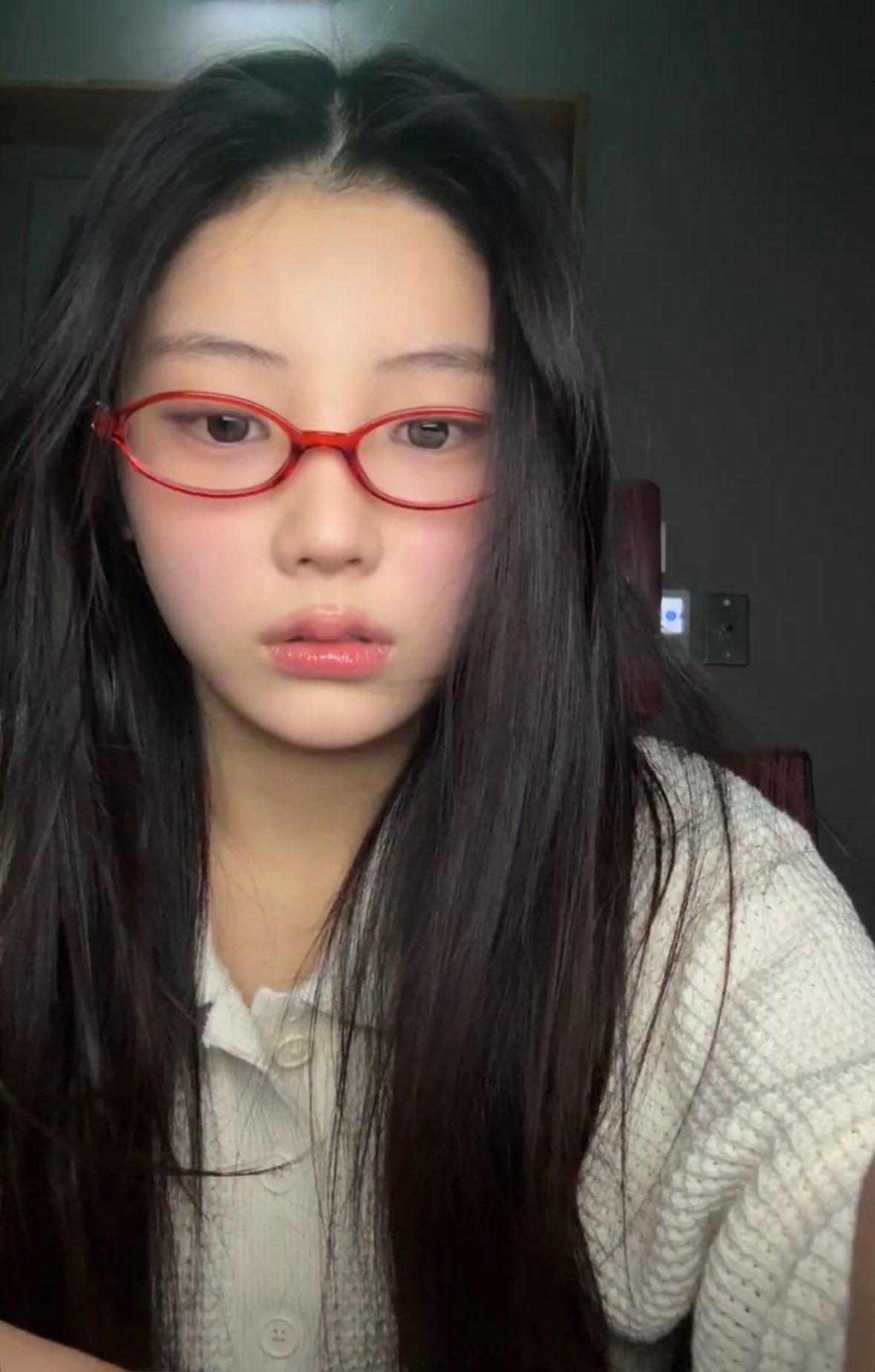 [잡담] 원희는 입술이 진짜 특이하게 생겼다 | 인스티즈