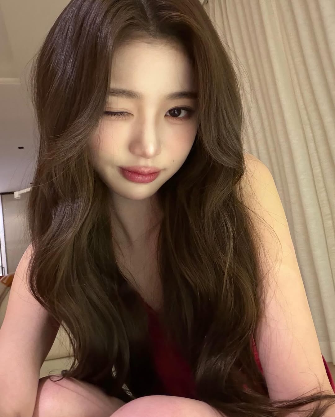 [잡담] 260101 장원영 인스타 🍒 ❤️🍒 🌹 🍷 🍒 🔥 | 인스티즈