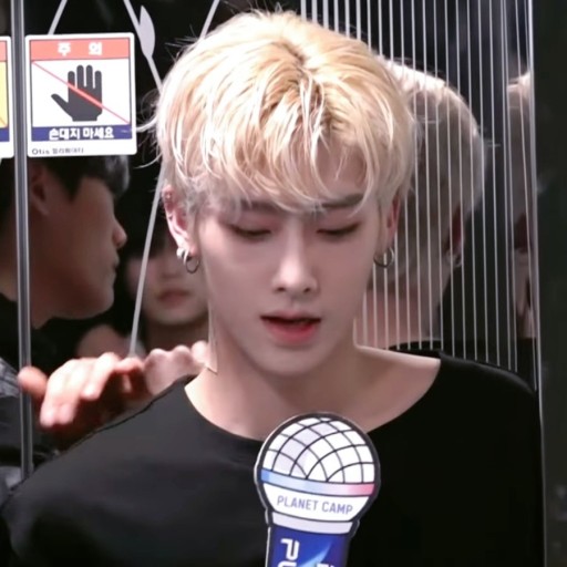 [잡담] 제베원 리키 지금도 너무 잘생겼는데 | 인스티즈