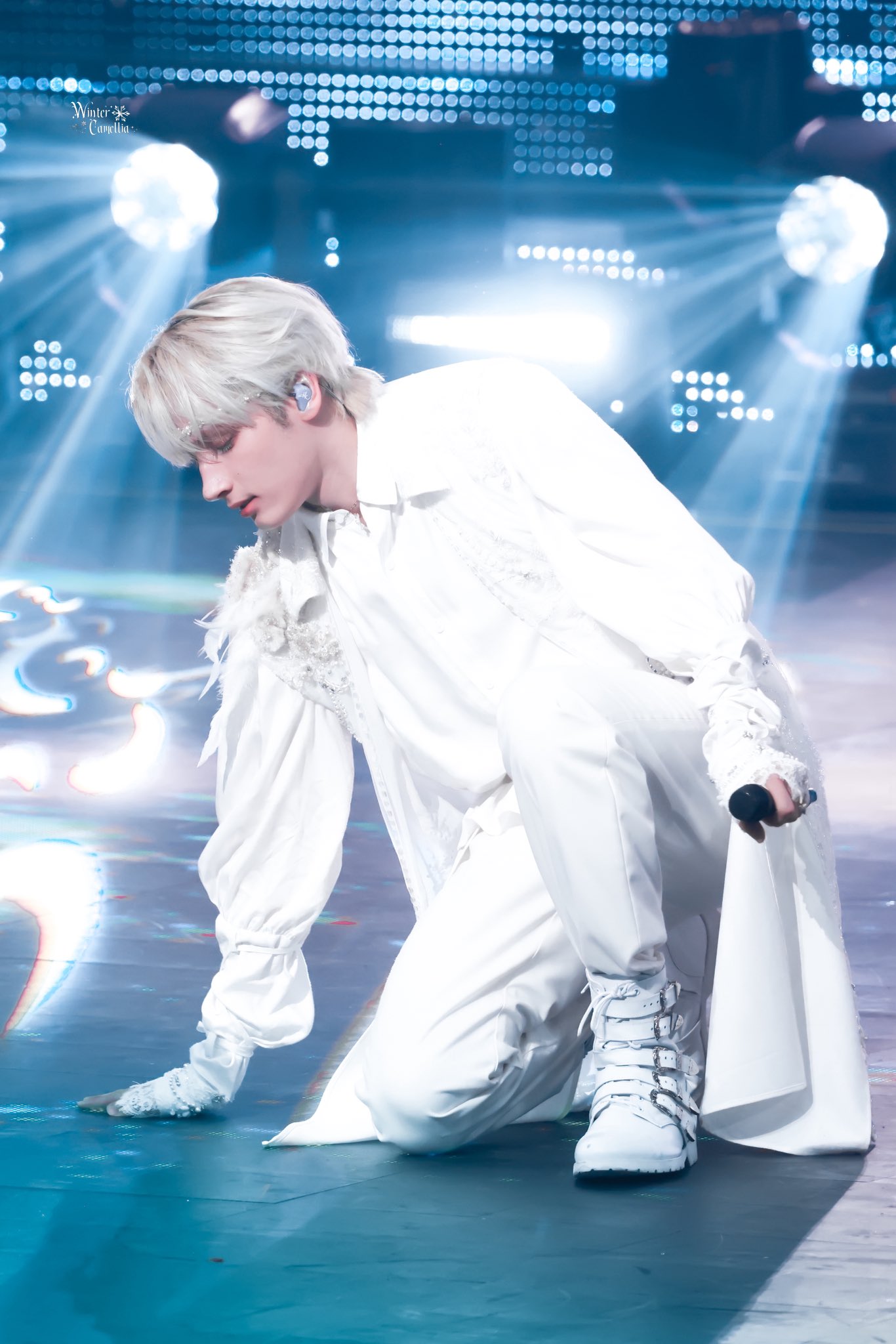 [잡담] 당연한 말인데 투바투 가대전을 보며 조명도 무대연출임을 다시 느낌 | 인스티즈