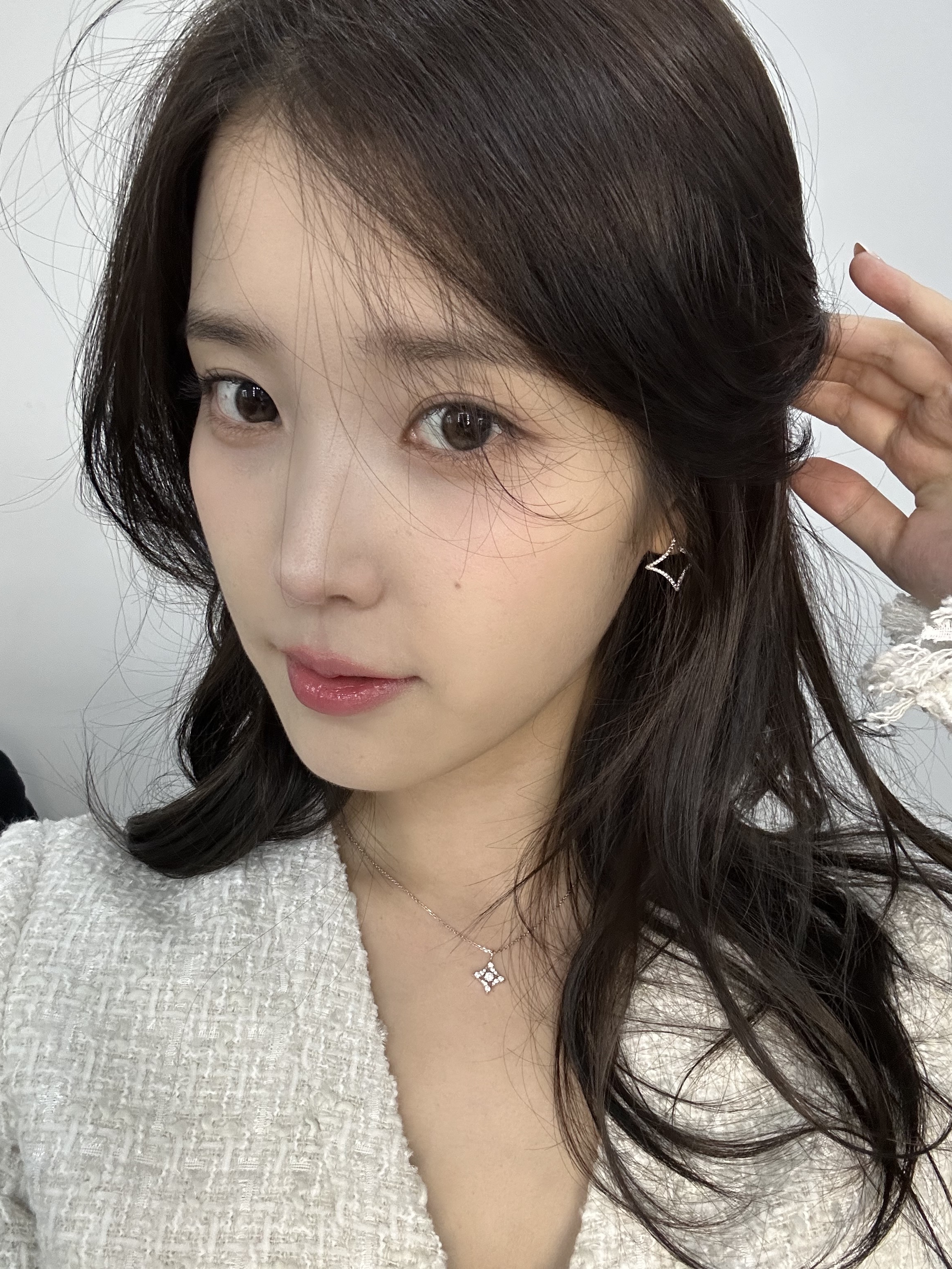 [잡담] 아이유가 인스타에 못 올린 사진 풀어줌! | 인스티즈