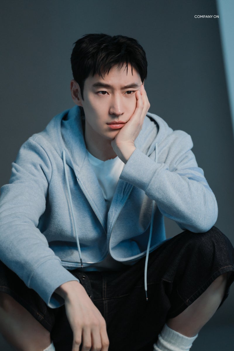 [잡담] 이제훈) 이제훈 더스타 1월호 화보 비하인드 사진들 | 인스티즈