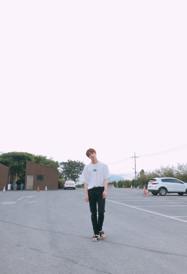 [잡담] 방탄 진팬이 홋카이도 휴게소에서 휴대폰 잃어버렸나봐 | 인스티즈