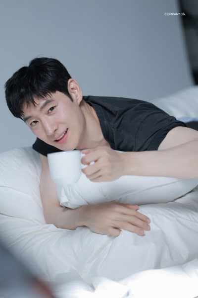 [잡담] 이제훈) 이제훈 더스타 1월호 화보 비하인드 사진들 | 인스티즈