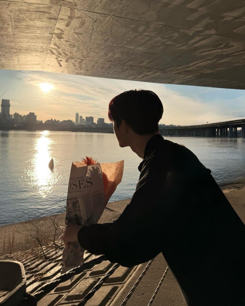 [잡담] 김건우 오늘 뜬 사진 데뷔 전 인스타 사진같아 | 인스티즈