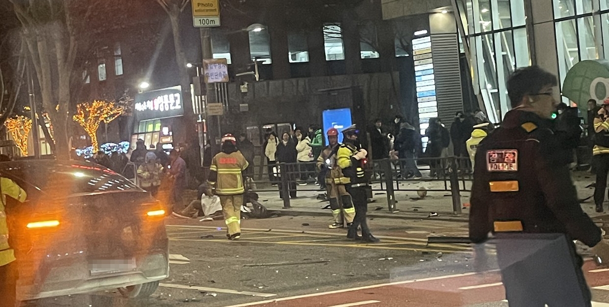 [정보/소식] [속보] 종각역 앞 3중 추돌 사고…소방당국 "다수 부상" | 인스티즈