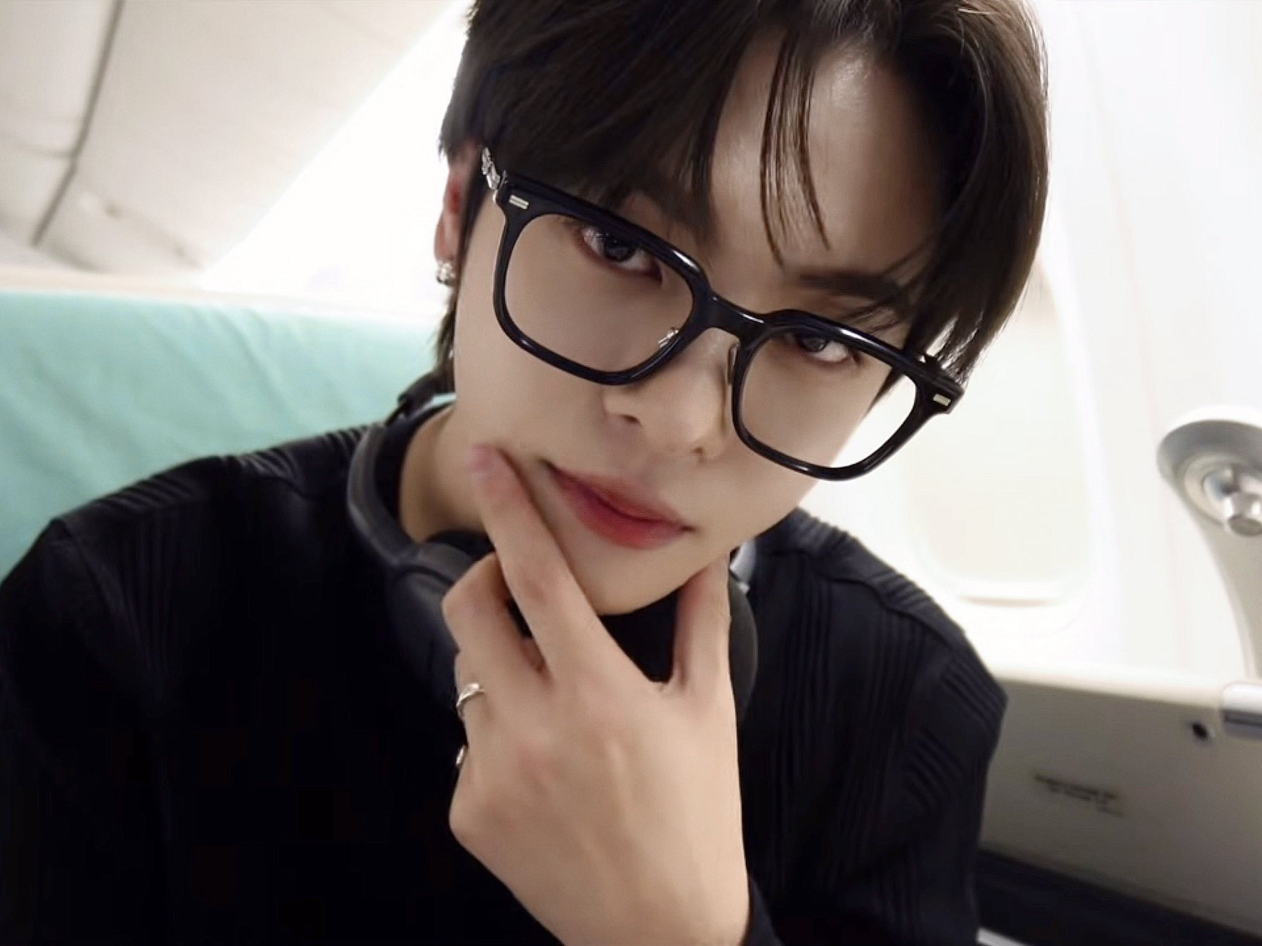 [잡담] 이리오 이짤 영앤리치앤핸썸이야 | 인스티즈