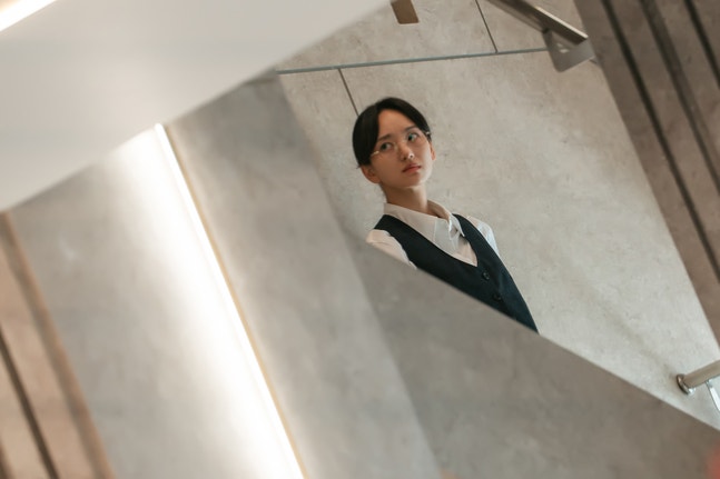 [정보/소식] 판사이한영) 지성vs원진아, 재판 전 두 번의 회동? 팽팽한 기싸움(판사 이한영) | 인스티즈