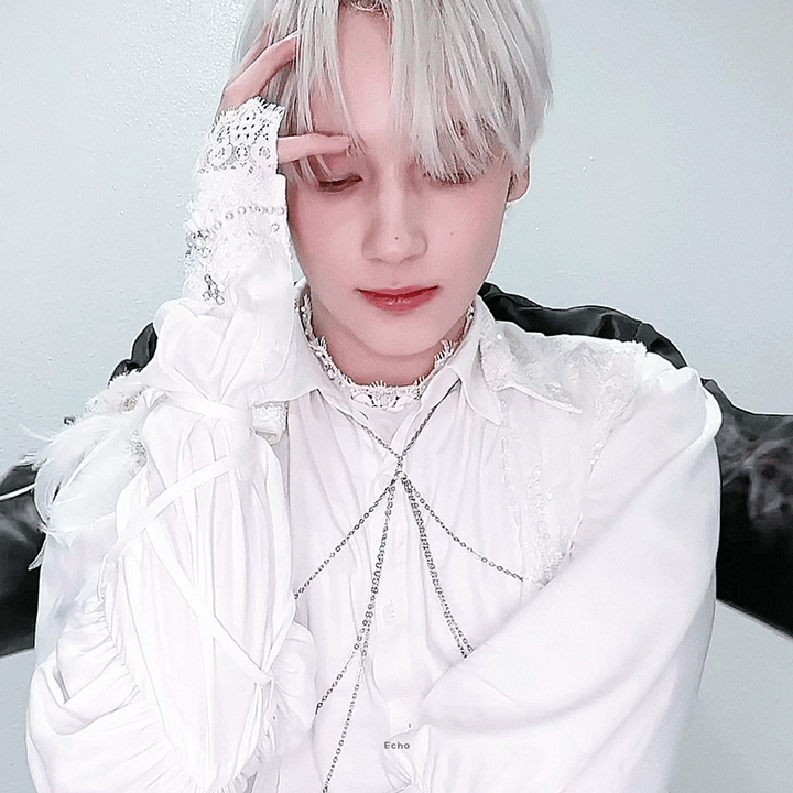 [잡담] 커플댄스 준비자세 취하는데ㅋㅋㅋ 손이 너무 버거워보여서 웃겨 ㅋㅋㅋㅋㅋ | 인스티즈