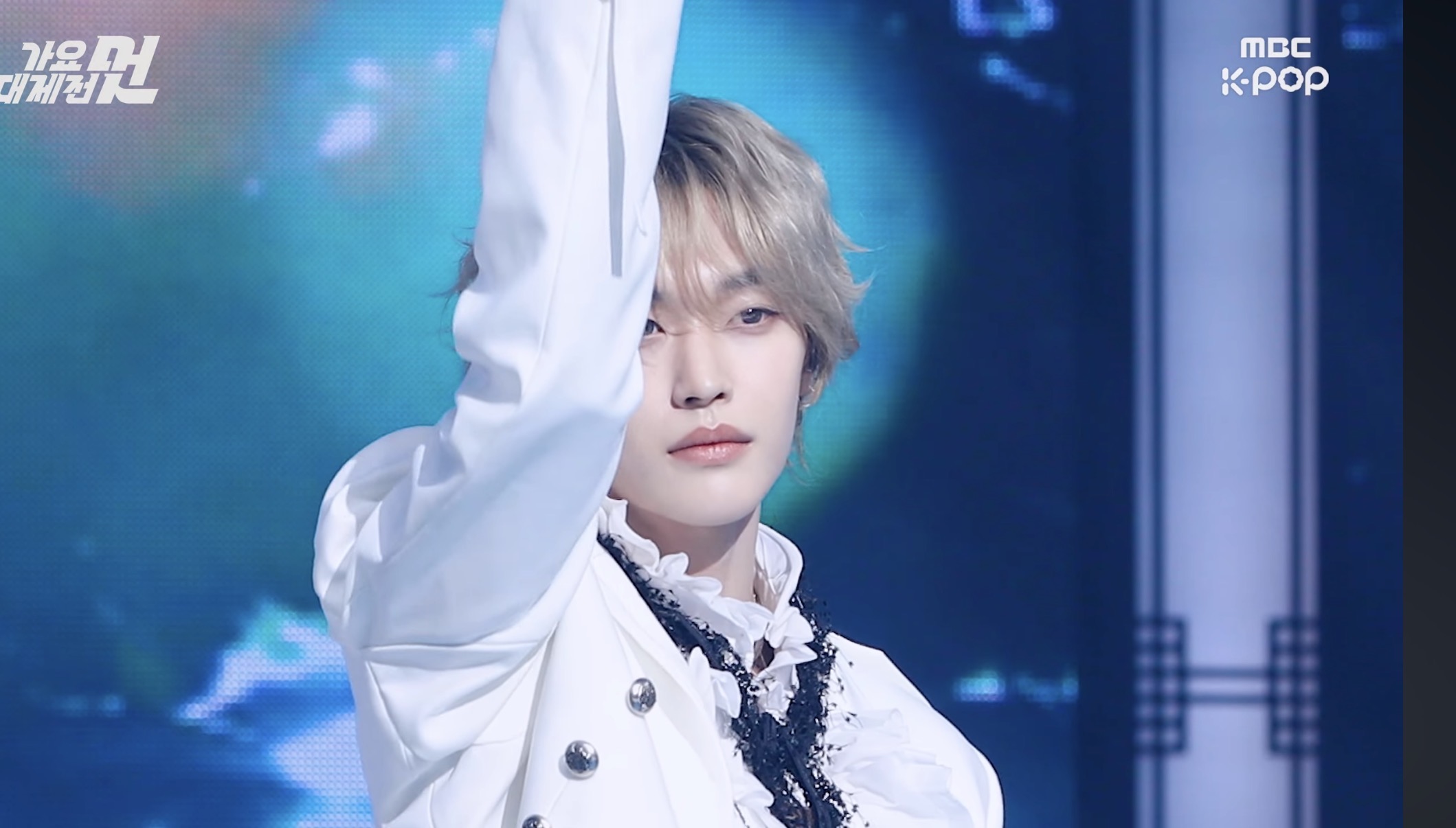 [잡담] 원빈이 직캠 뜬거 예뻐서 계속 캡쳐 갈김ㅋㅋㅋㅋㅋㅋ | 인스티즈