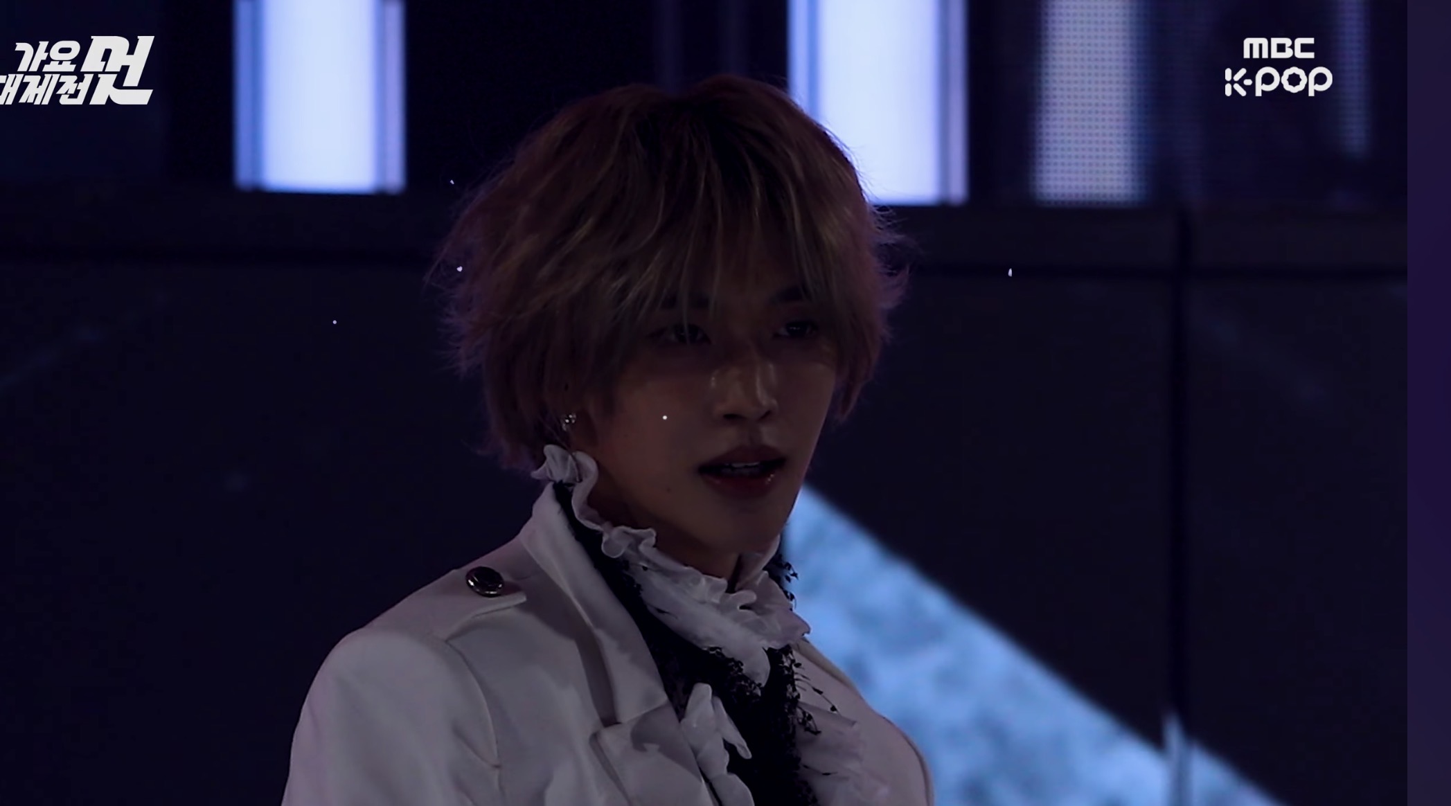 [잡담] 원빈이 직캠 뜬거 예뻐서 계속 캡쳐 갈김ㅋㅋㅋㅋㅋㅋ | 인스티즈