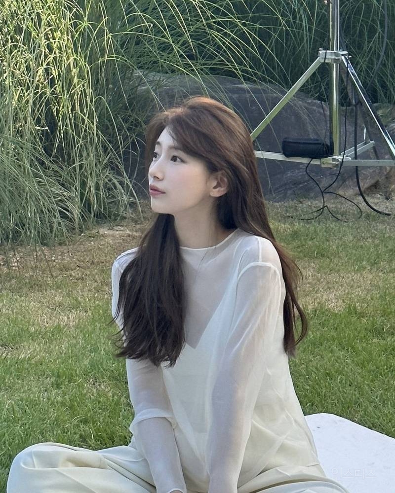 폰카로 찍은 수지 실물 | 인스티즈