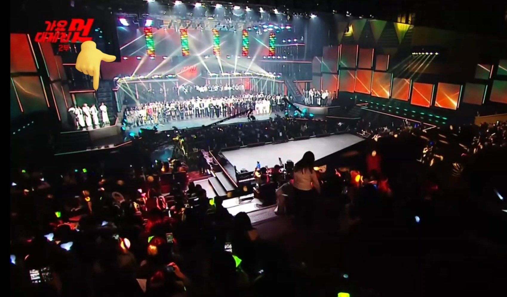 [잡담] 드림 가요대제전때 왜 저기에 떨어져서 있었지 | 인스티즈