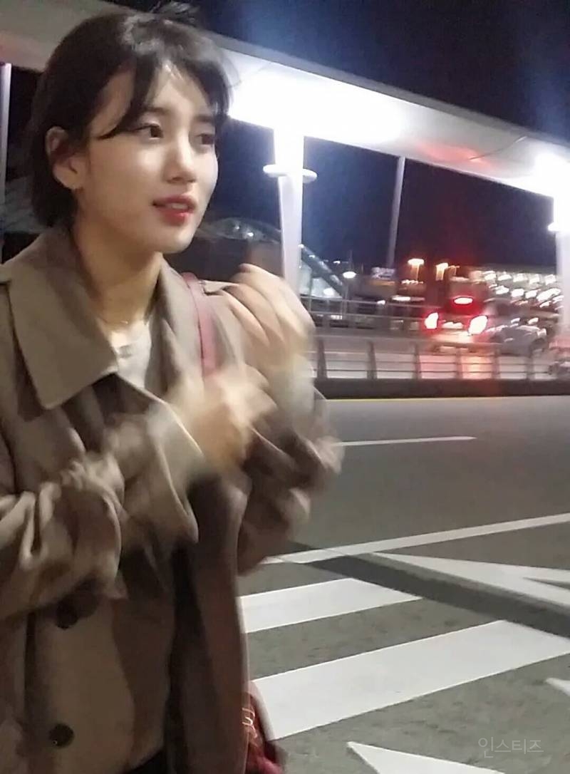 폰카로 찍은 수지 실물 | 인스티즈