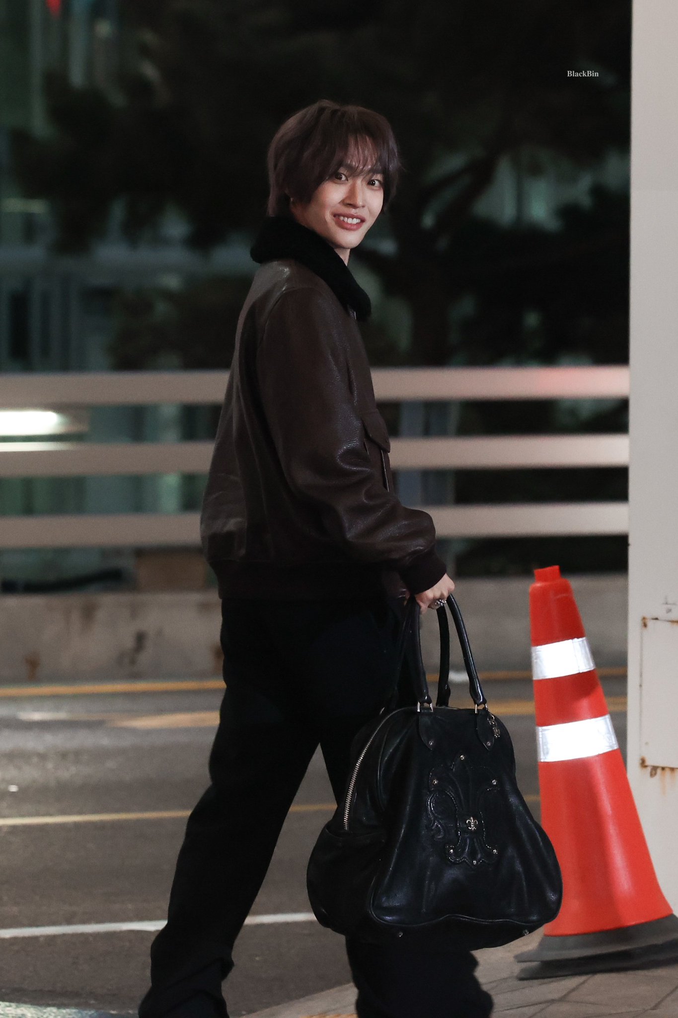 [잡담] 원빈은 둘중 하나만 하자 | 인스티즈