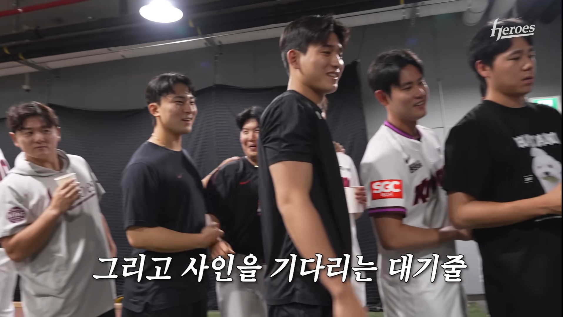 [잡담] 야구 보는거 좋아해서 메이저급 아이돌 시구 오면 | 인스티즈