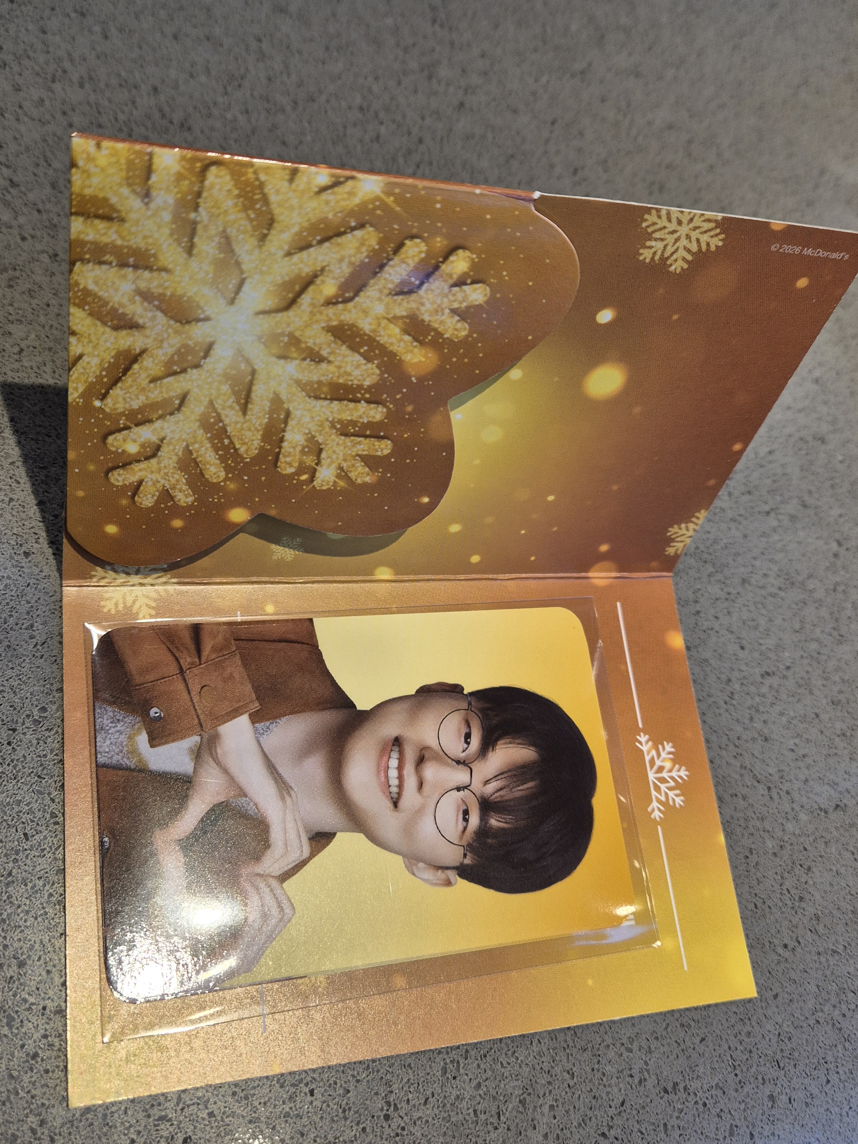 [잡담] 페이커 맥날세트 포토카드 받았는데 맘에든다 40 | 인스티즈