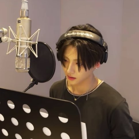 [잡담] 이상원 흑발에 귀빨간거 개좋음 | 인스티즈