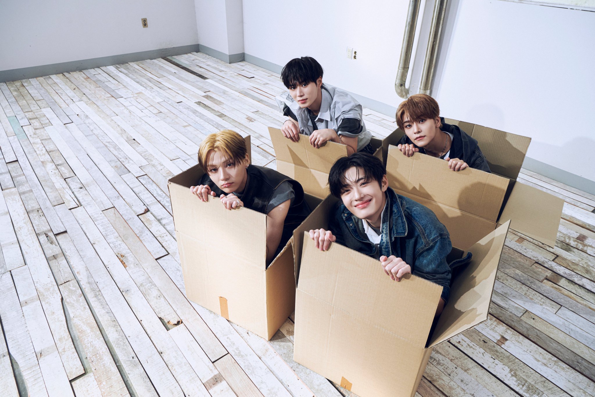 [정보/소식] 알디원 'FREAK ALARM' 데뷔 컨셉포토 9장 | 인스티즈