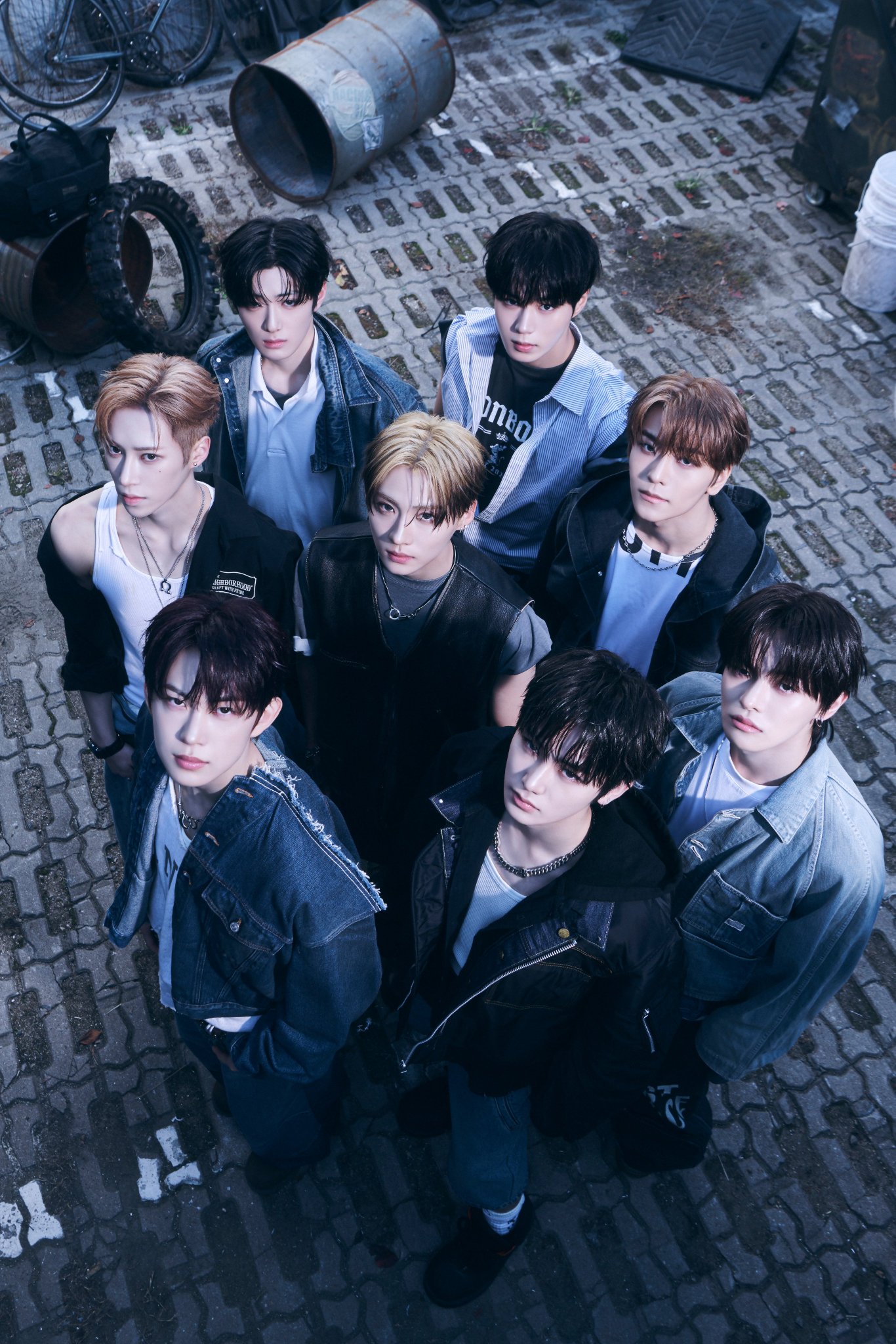 [잡담] 흑백은 리오가 센터고 컬러는 상원이 센터고 | 인스티즈