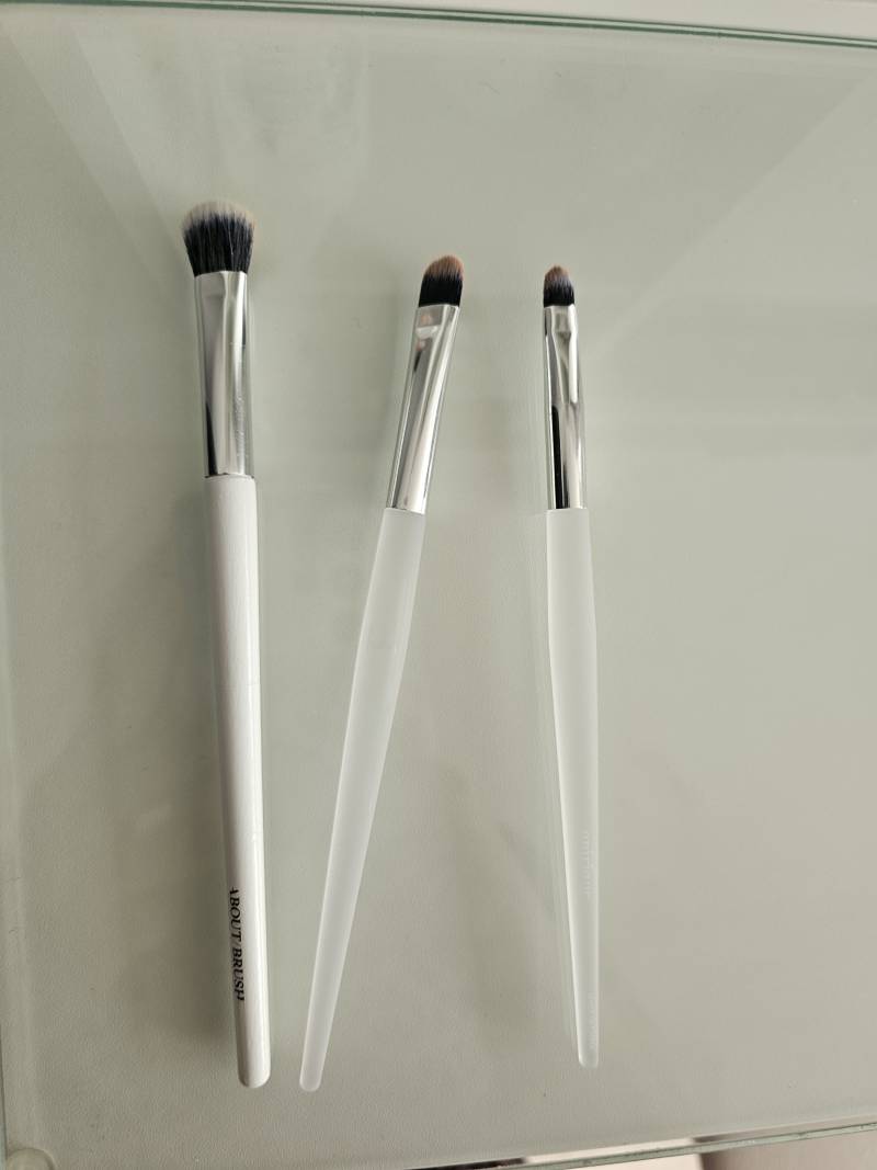 [잡담] 섀도우 브러쉬 잘아는익ㅠ | 인스티즈