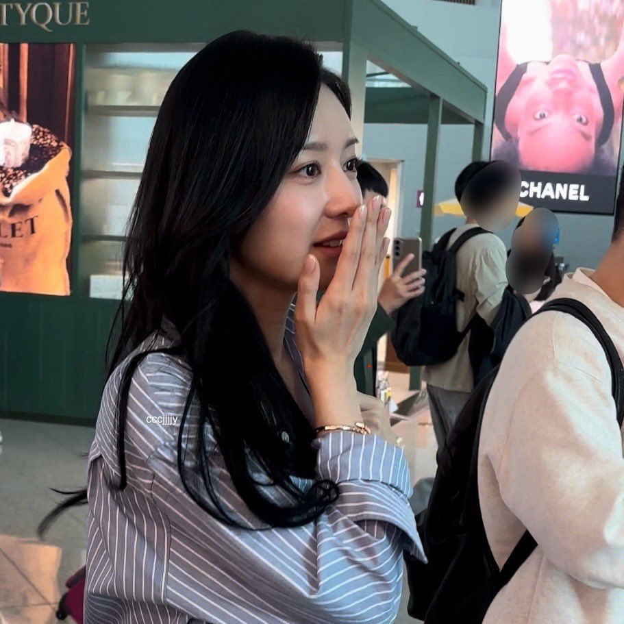 [잡담] 김지원) 김지원 실물 느낌 폰카짤 | 인스티즈