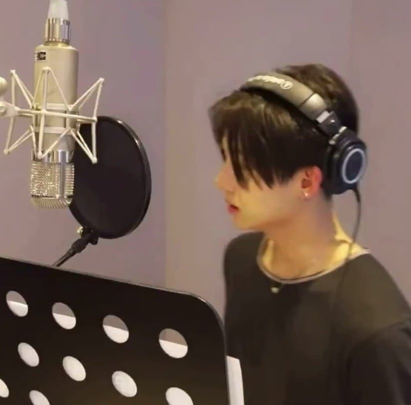 [잡담] 이상원 흑발에 귀빨간거 개좋음 | 인스티즈