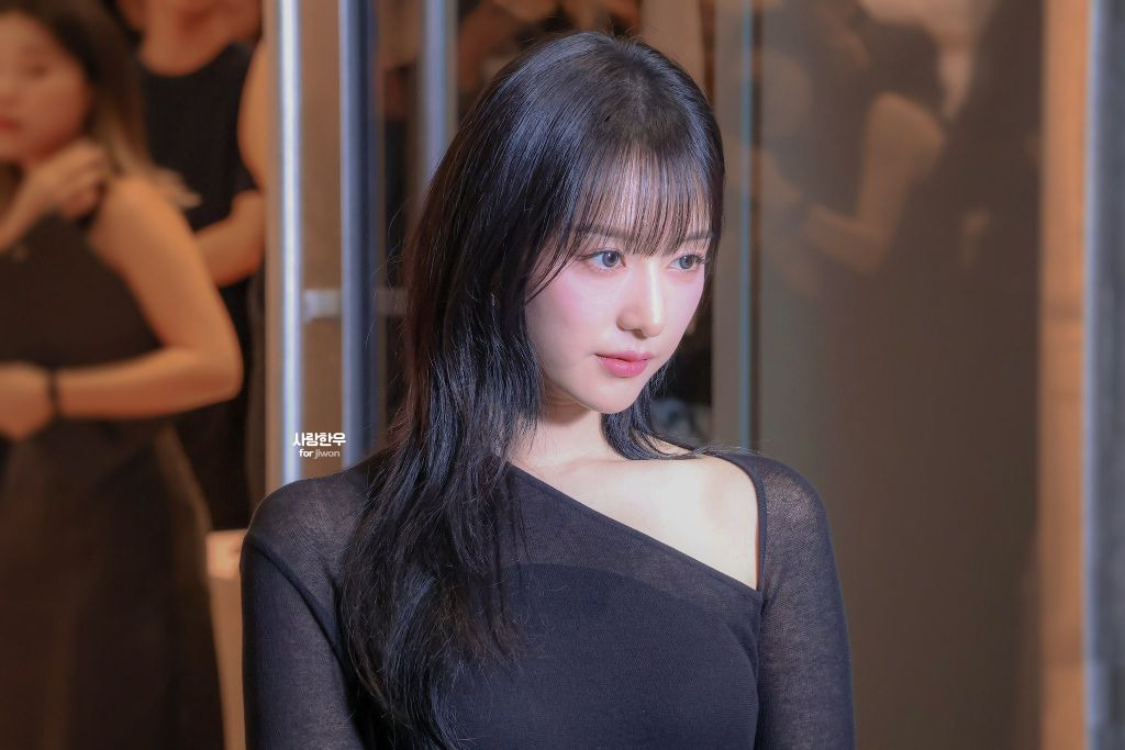 [잡담] 김지원) 김지원 실물 느낌 폰카짤 | 인스티즈