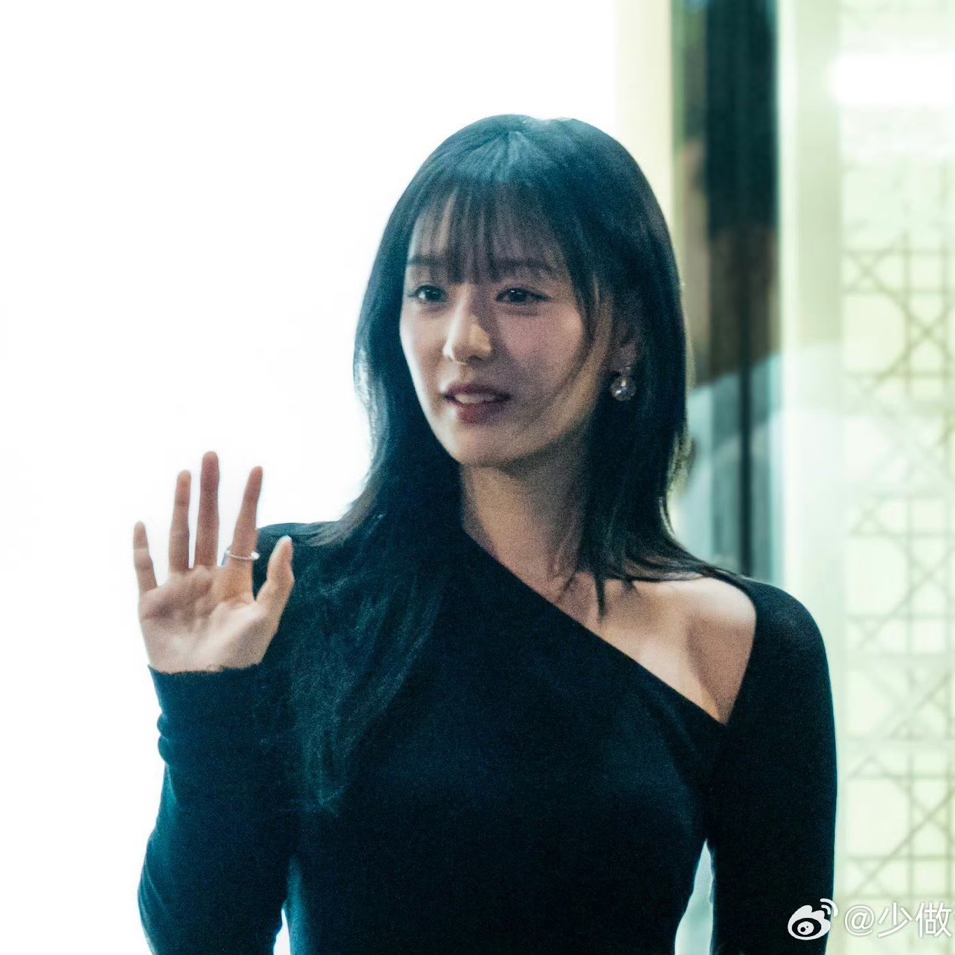 [잡담] 김지원) 김지원 실물 느낌 폰카짤 | 인스티즈