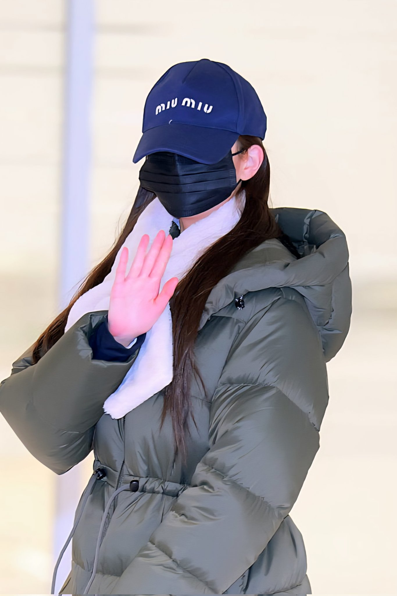 [잡담] 260104 장원영 공항 입국 고화질 | 인스티즈