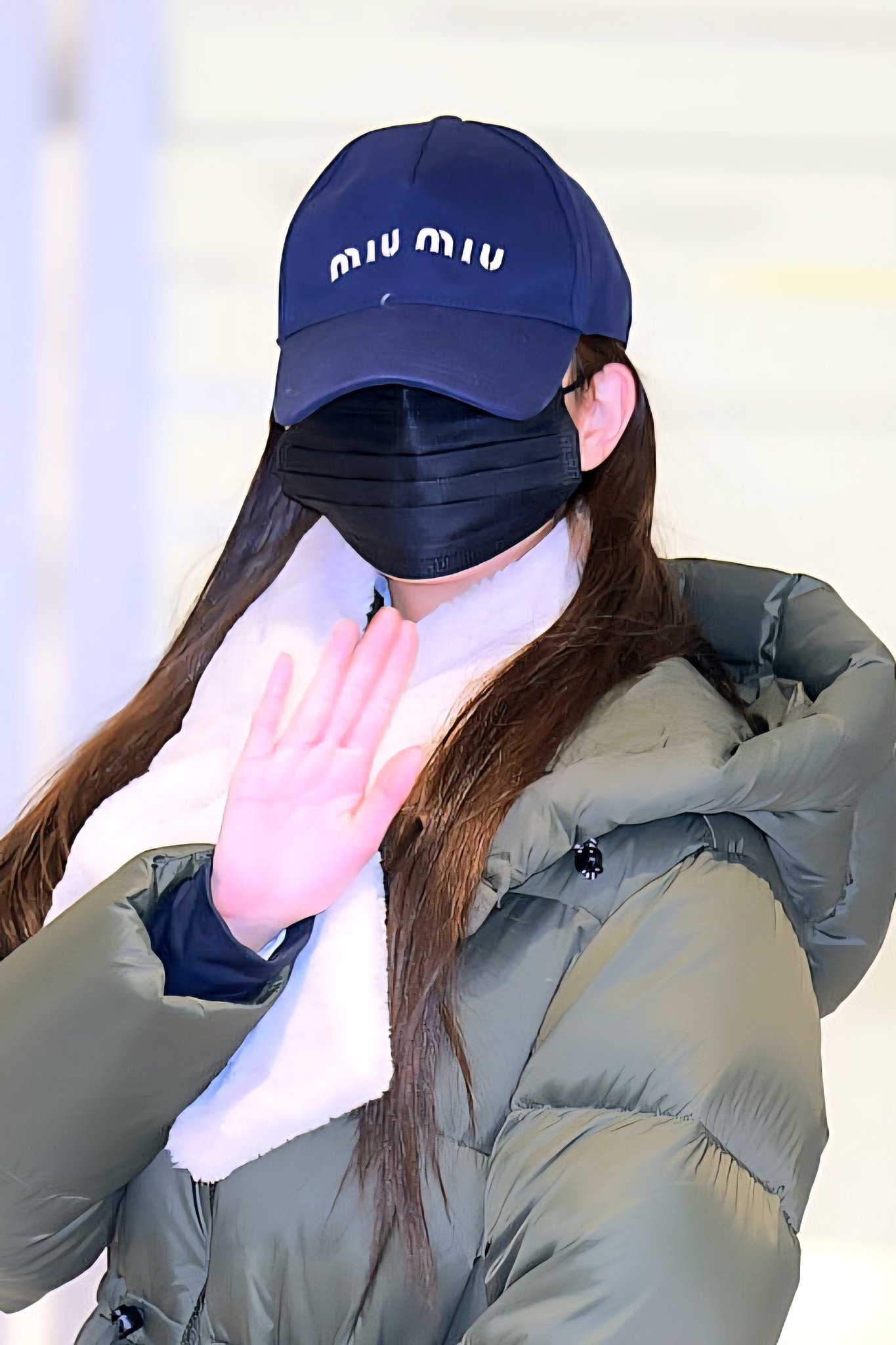 [잡담] 260104 장원영 공항 입국 고화질 | 인스티즈