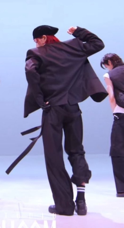 [잡담] 원빈이 양말 바꿨나 약간 서운하다 | 인스티즈